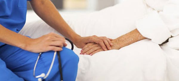 quali sono le differenze tra gli OSA (operatori socio-assistenziali) e gli OSS (operatori socio-sanitari)